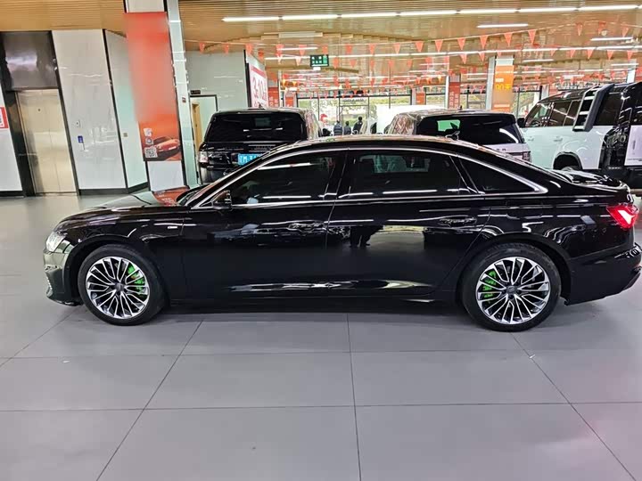 Фото 5 - Audi A6L Hybrid