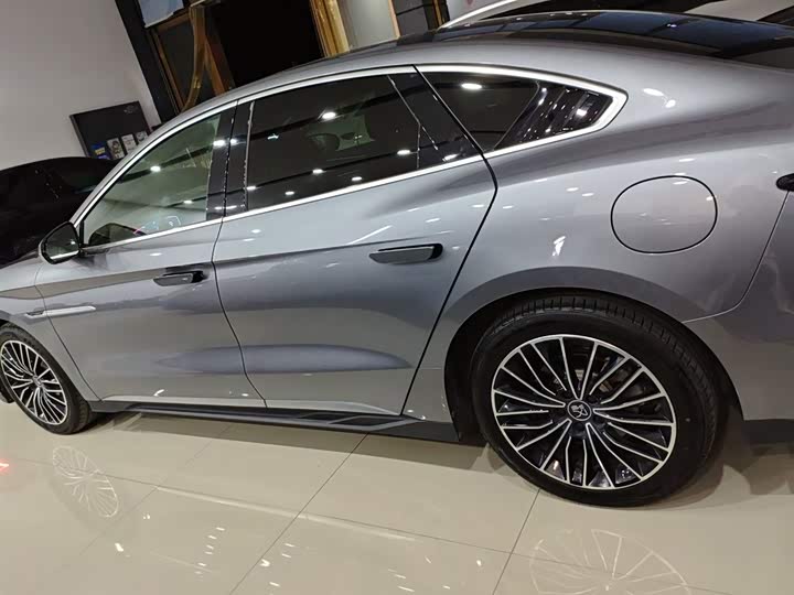 Фото 5 - BYD Han