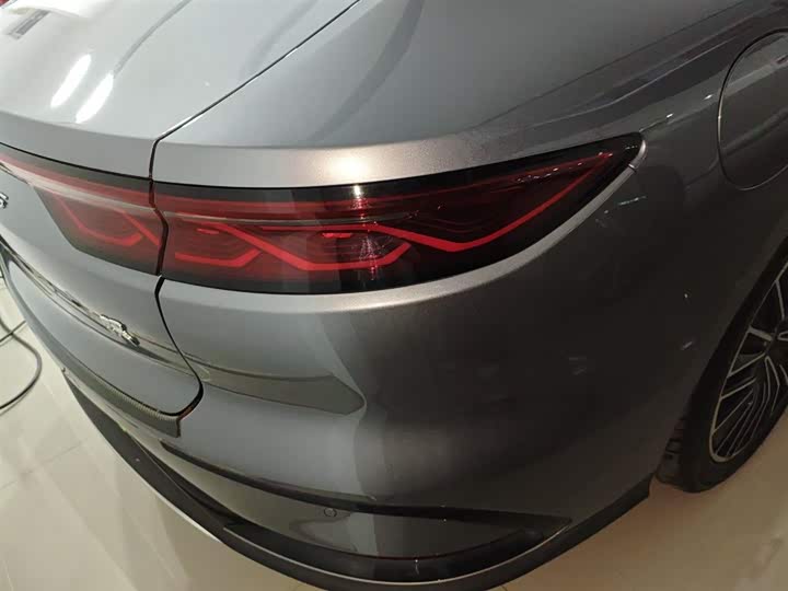 Фото 8 - BYD Han