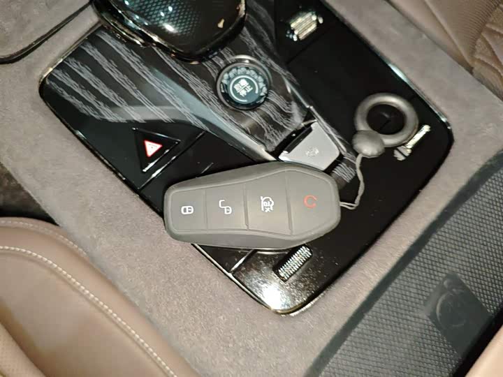 Фото 9 - BYD Han