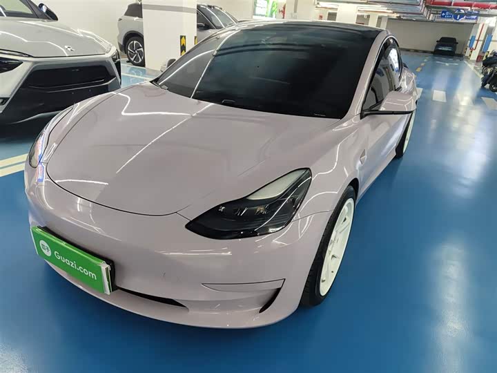 Фото 1 - Tesla Model 3