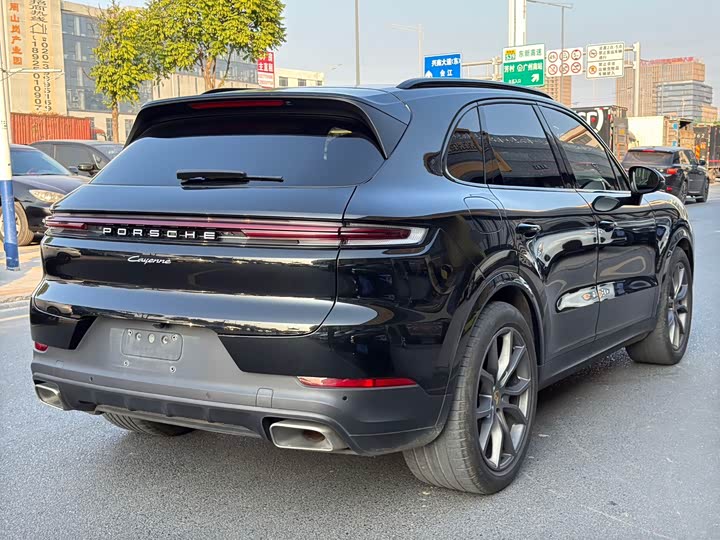 Фото 7 - Porsche Cayenne