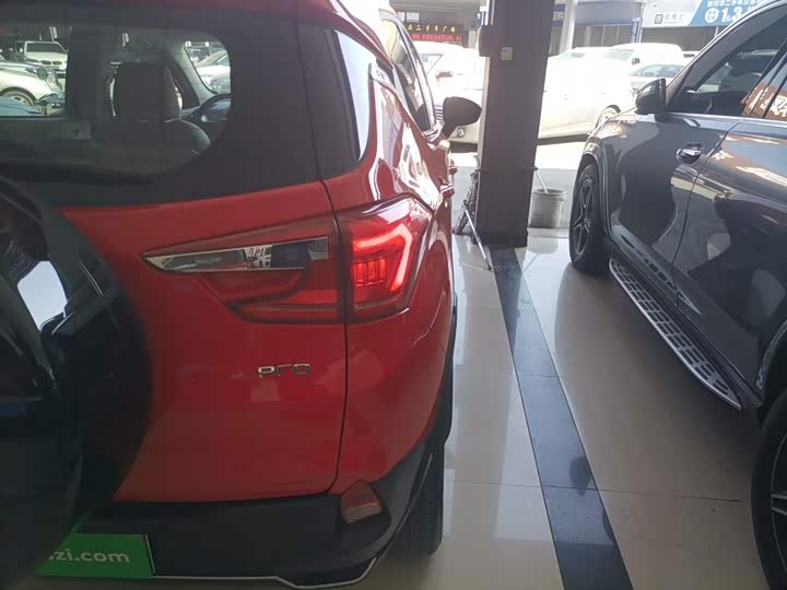 Фото 8 - BYD Yuan Pro