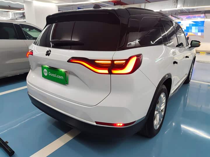 Фото 7 - Nio ES8