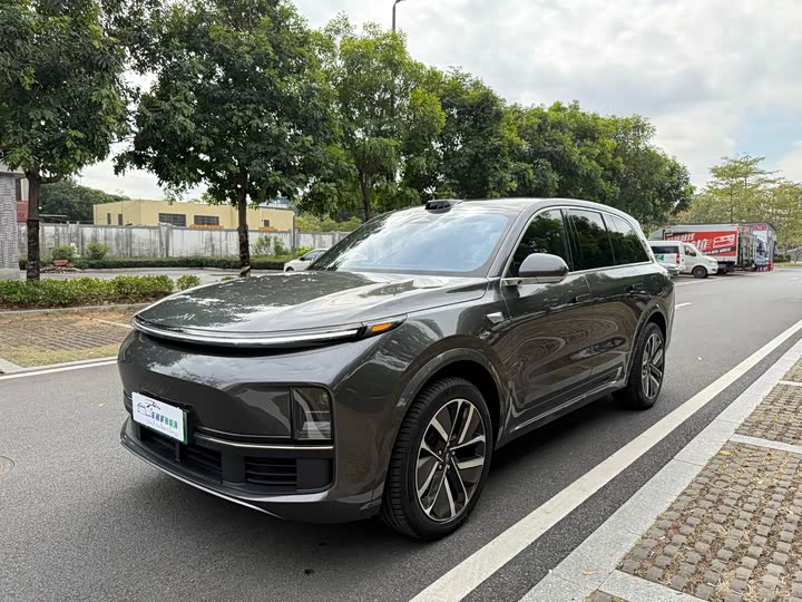 Фото 1 - LiXiang L8