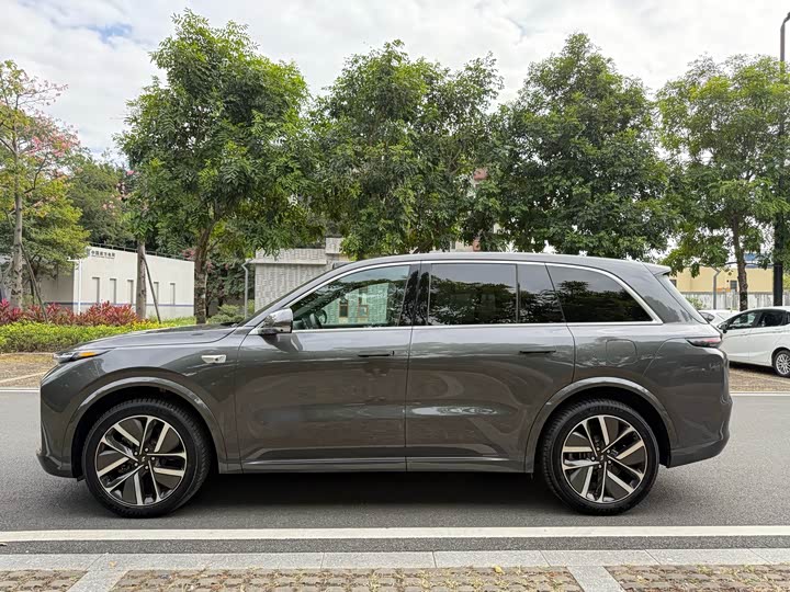 Фото 4 - LiXiang L8