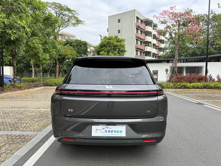 Фото 7 - LiXiang L8