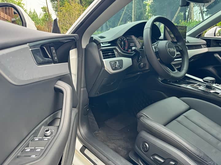 Фото 4 - Audi A5