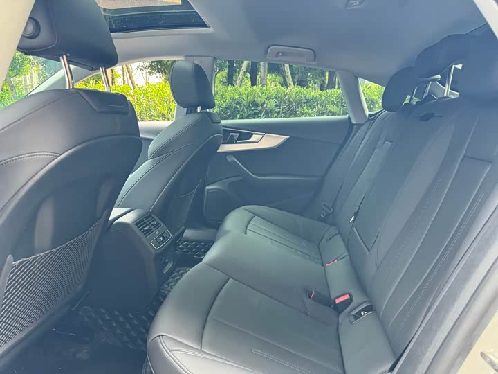 Фото 8 - Audi A5