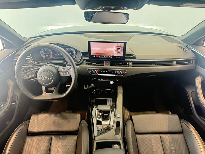 Фото 6 - Audi A4L