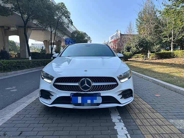 Фото 1 - Mercedes-Benz A-Class