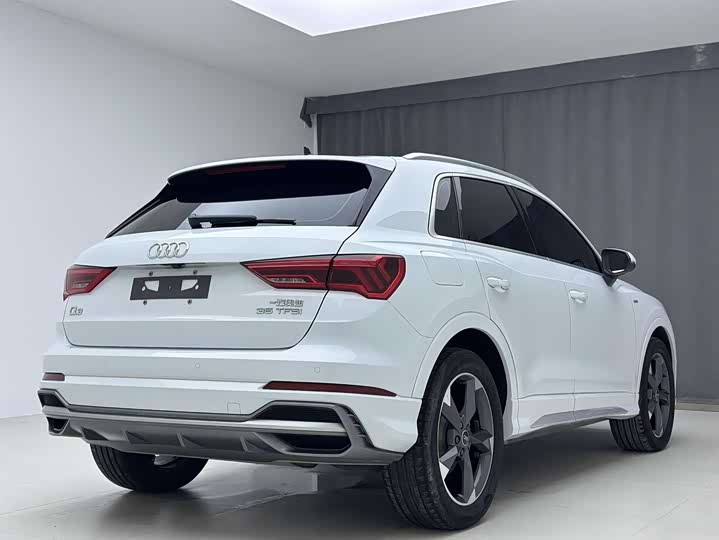 Фото 3 - Audi Q3