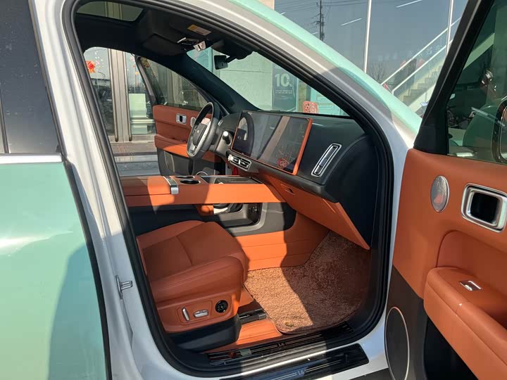 Фото 7 - LiXiang L6