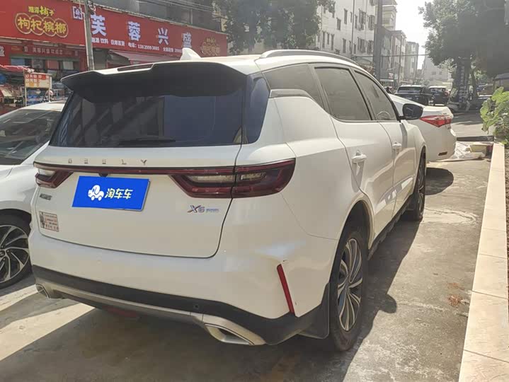 Фото 3 - Geely Vision X6