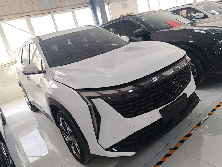 Фото 4 - Geely Atlas L