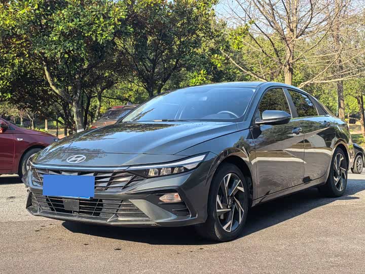 Фото 1 - Hyundai Elantra N line