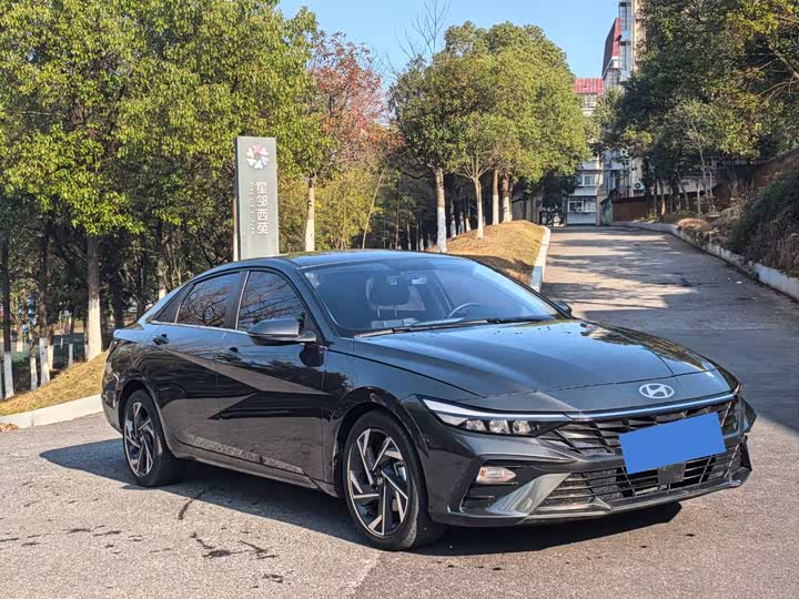 Фото 3 - Hyundai Elantra N line