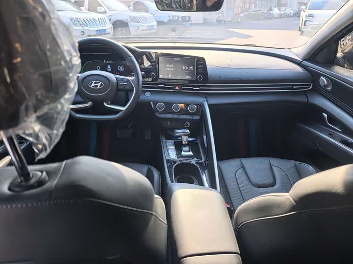 Фото 6 - Hyundai Elantra N line