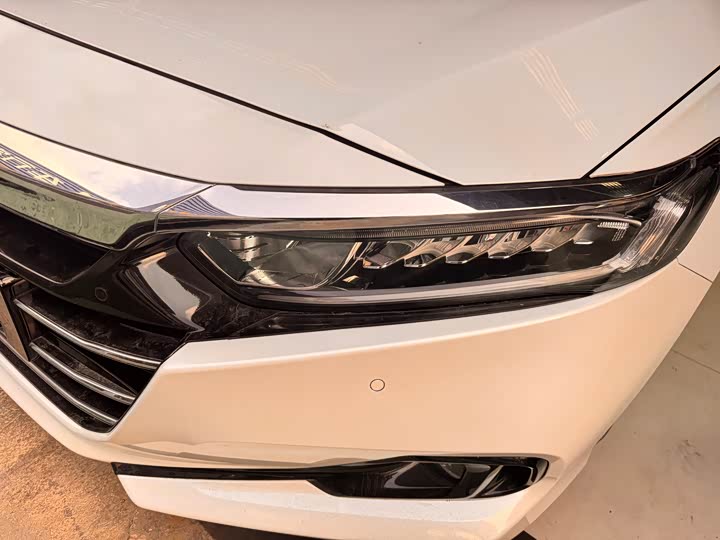 Фото 2 - Honda Accord