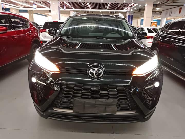 Фото 3 - Toyota Wildlander