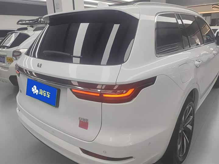 Фото 3 - LiXiang One