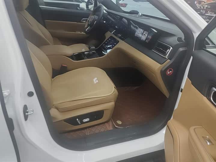 Фото 8 - LiXiang One