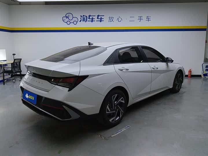 Фото 3 - Hyundai Elantra N line