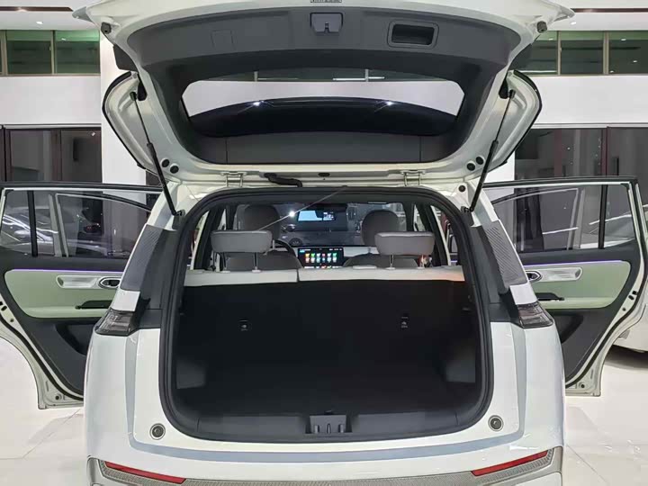 Фото 8 - GAC Aion Y