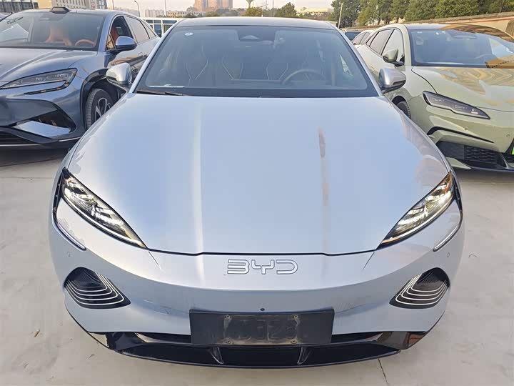 Фото 3 - BYD Seal