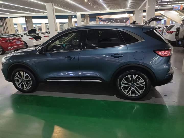 Фото 5 - Ford Escape