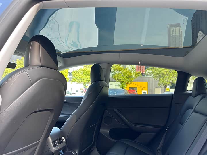 Фото 7 - Tesla Model Y