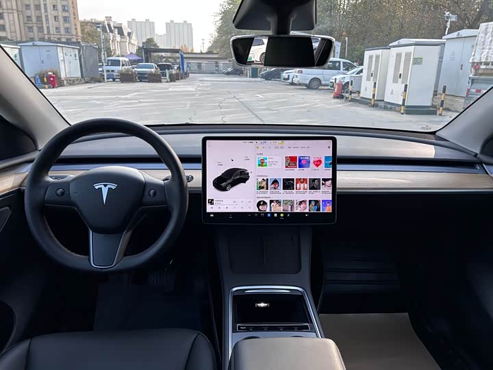 Фото 8 - Tesla Model Y