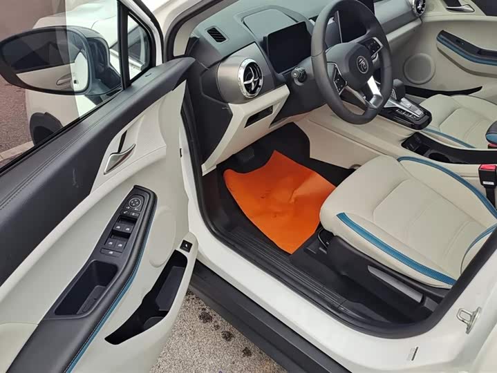 Фото 9 - BYD Yuan Pro