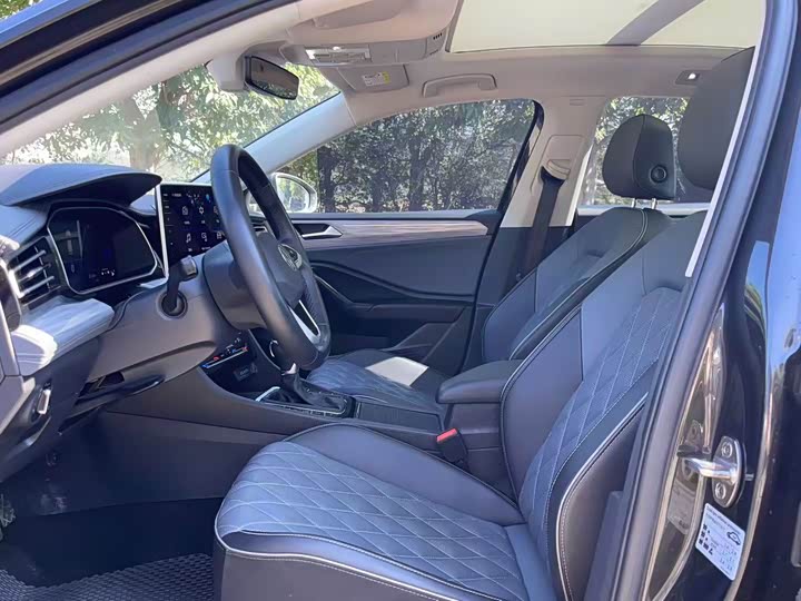 Фото 4 - Volkswagen Sagitar L