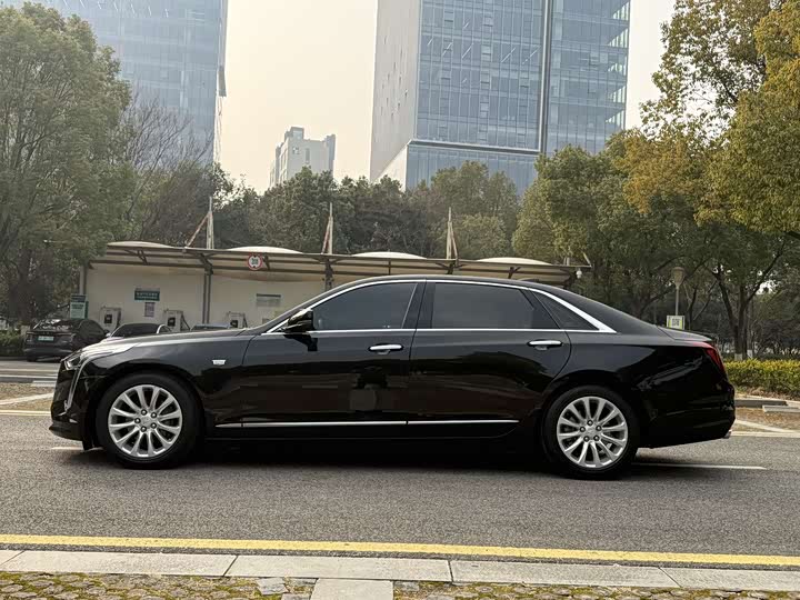 Фото 7 - Cadillac CT6