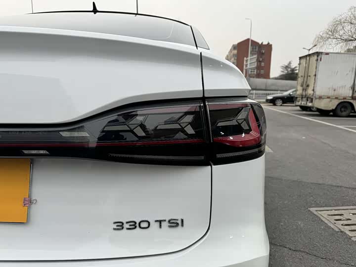 Фото 6 - Volkswagen Tiguan X