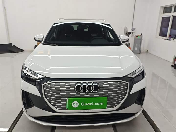 Фото 3 - Audi Q4 e-tron