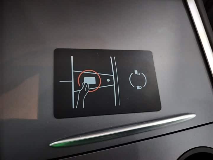 Фото 9 - Tesla Model Y