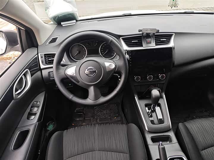 Фото 3 - Nissan Sylphy