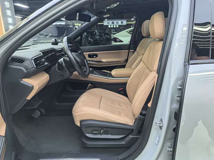 Фото 4 - Nio ES8