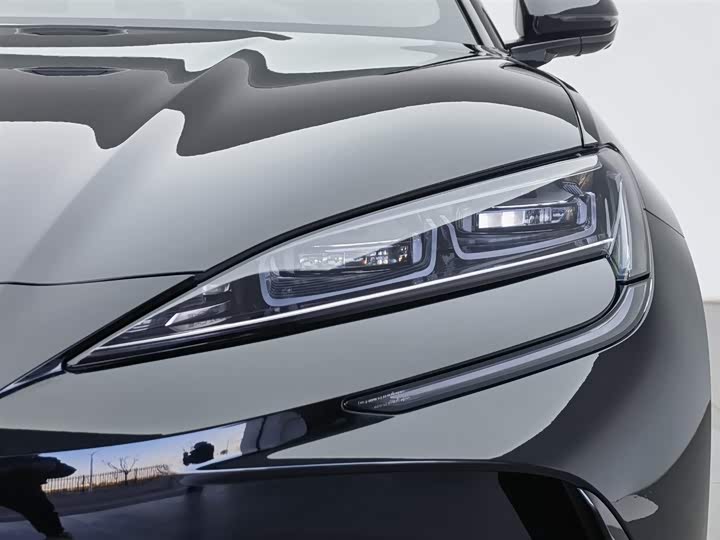 Фото 7 - BYD Sea Lion 07 EV