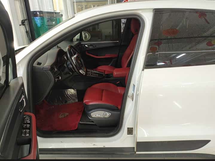 Фото 6 - Porsche Macan