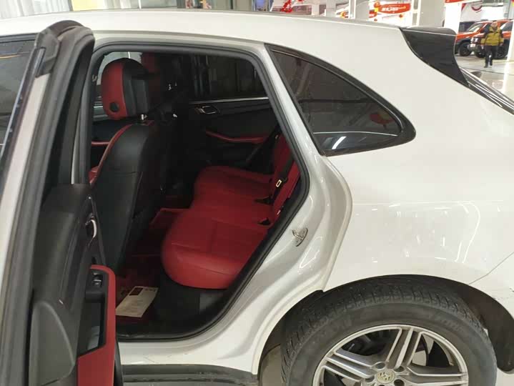 Фото 7 - Porsche Macan