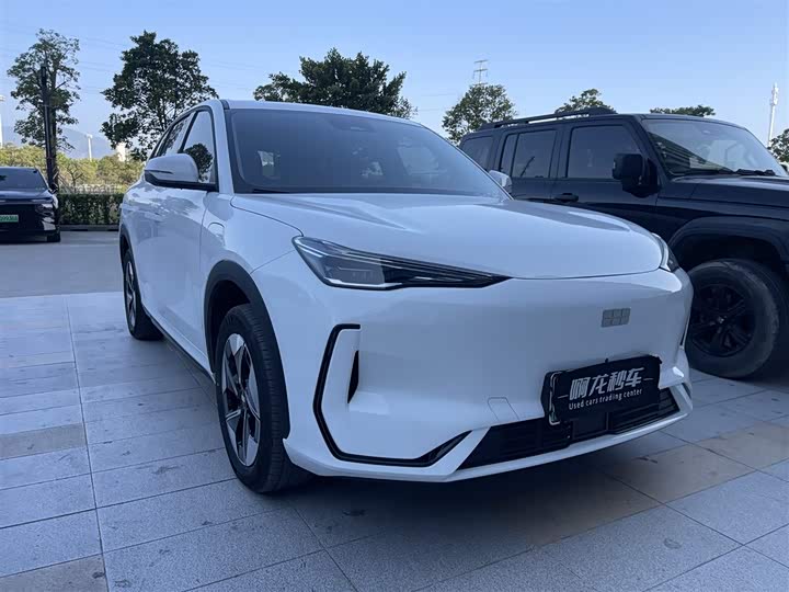 Фото 3 - Geely Galaxy E5