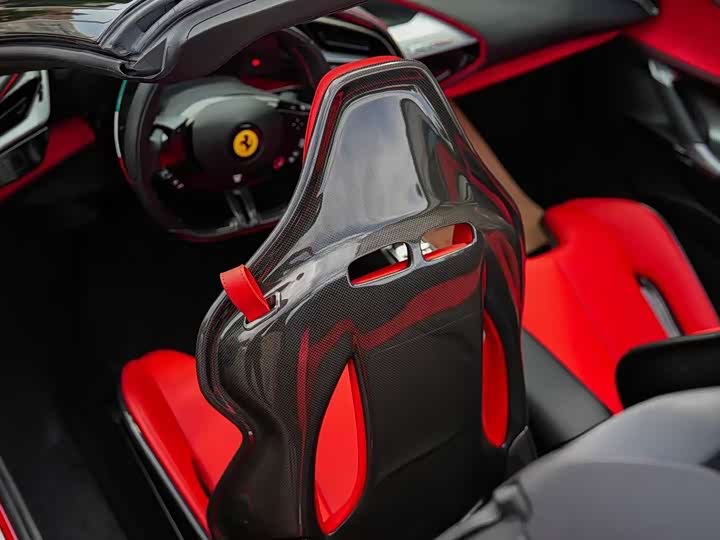 Фото 5 - Ferrari SF90