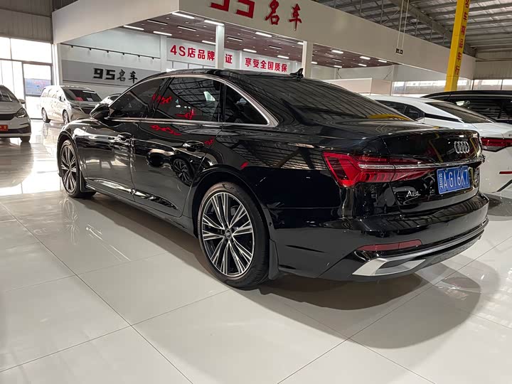 Фото 6 - Audi A6L