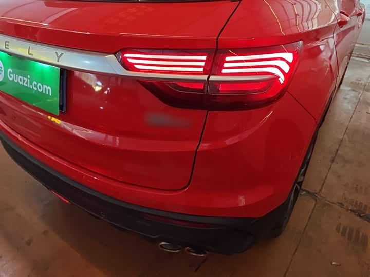 Фото 8 - Geely Coolray