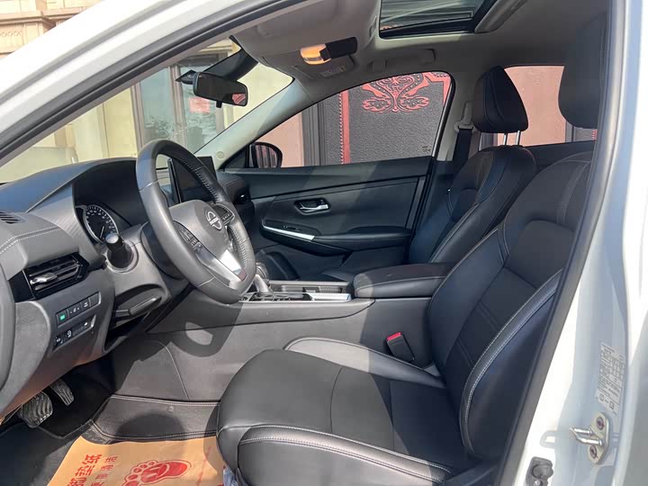 Фото 4 - Nissan Sylphy