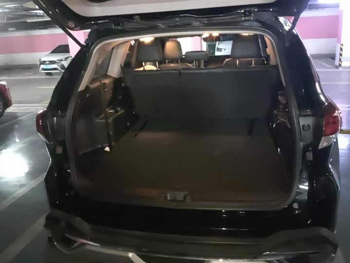 Фото 4 - Toyota Highlander