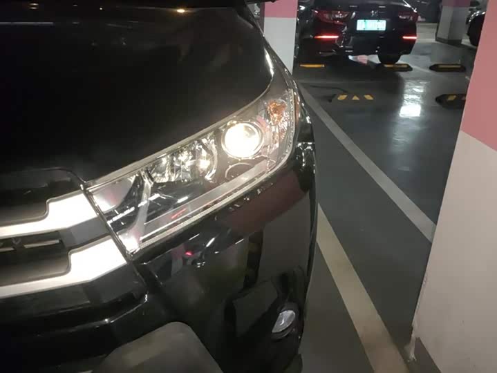 Фото 5 - Toyota Highlander